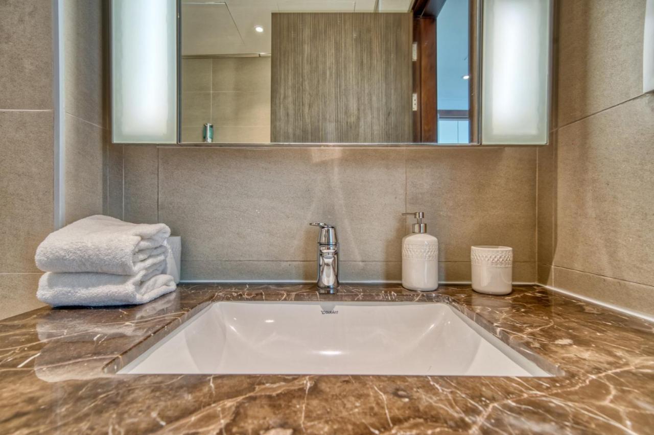 Boho-Chic Cosy 1Br, Minutes To Burj Khalifa Apartment Dubai Exterior photo